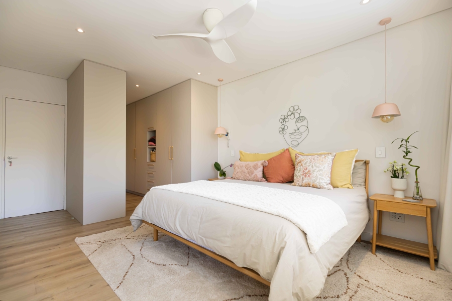 2 Bedroom Property for Sale in Sea Point Western Cape